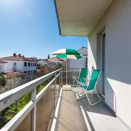 Golden Island Apartments Krk Town Exteriör bild